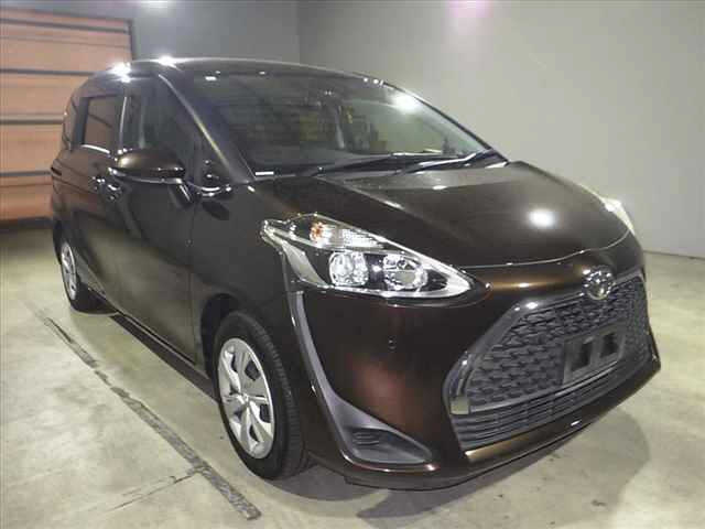 TOYOTA SIENTA 2018