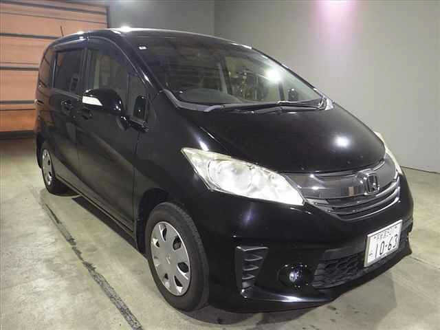 HONDA FREED 2015