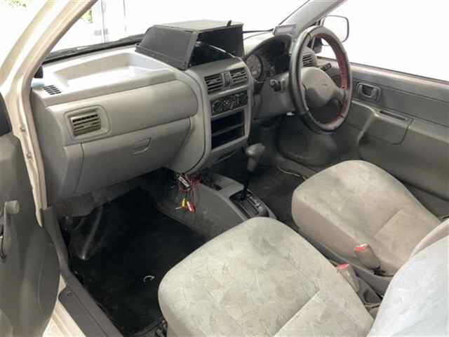 MITSUBISHI MINICA 2010