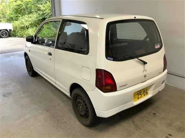 MITSUBISHI MINICA 2010