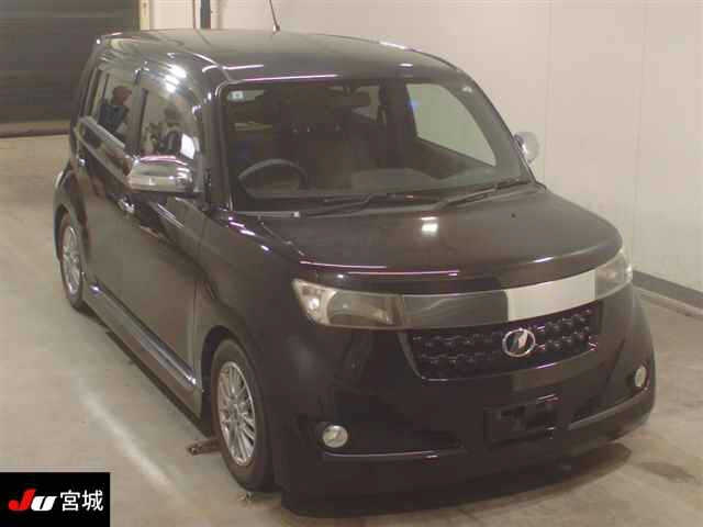 TOYOTA BB 2013