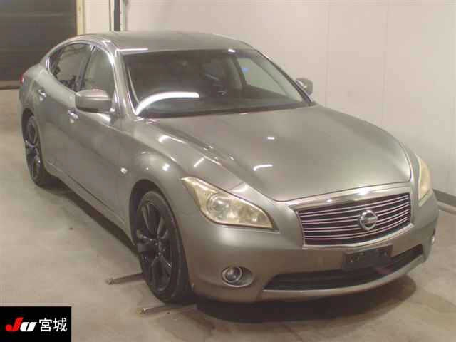 NISSAN FUGA 2009