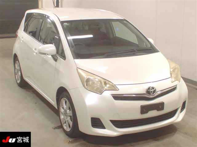 TOYOTA RACTIS 2011