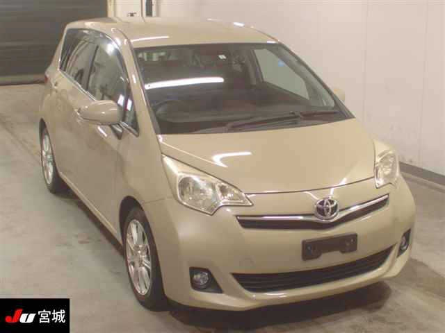 TOYOTA RACTIS 2011