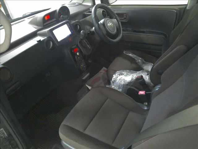 TOYOTA SPADE 2012