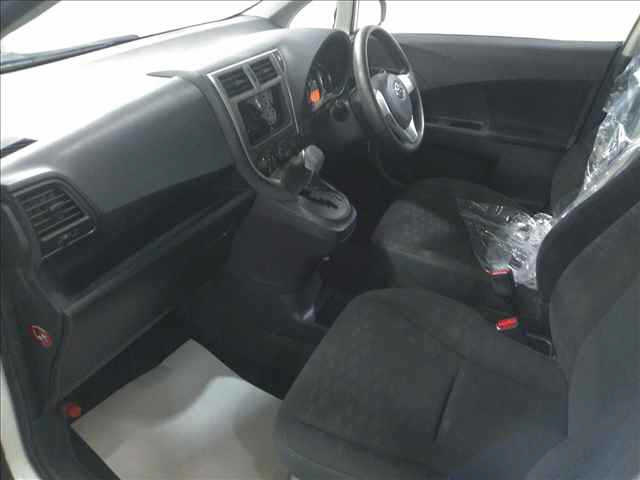 TOYOTA RACTIS 2011