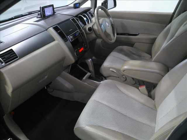 NISSAN TIIDA 2012