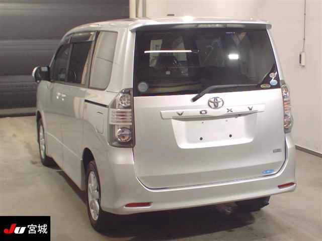 TOYOTA VOXY 2008
