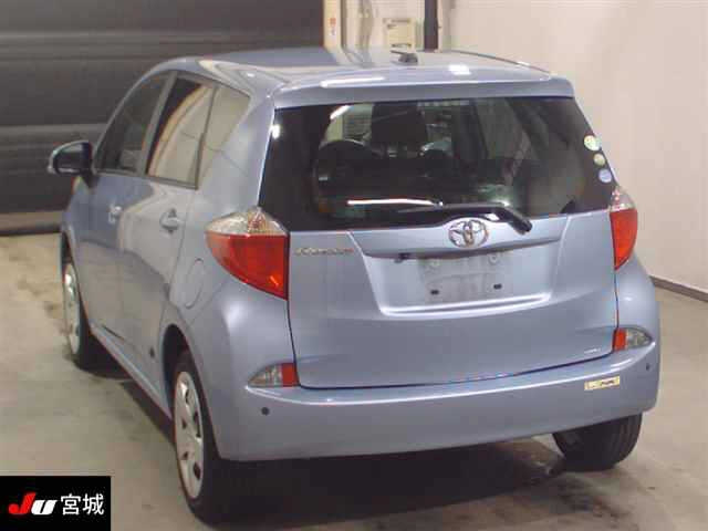 TOYOTA RACTIS 2011