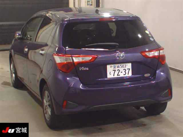 TOYOTA VITZ 2019