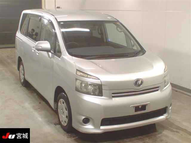 TOYOTA VOXY 2008