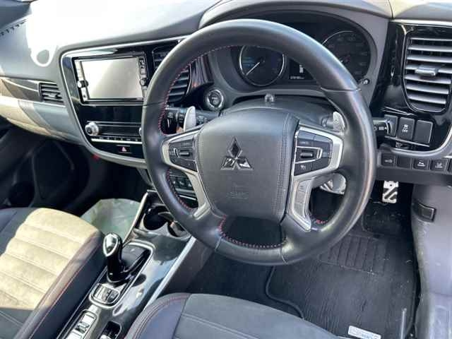 MITSUBISHI OUTLANDER PHEV 2021