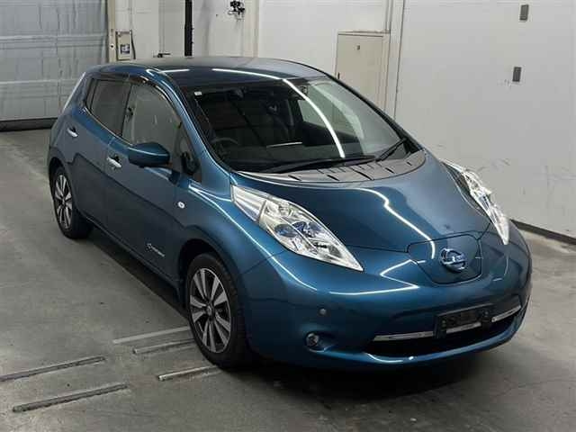 NISSAN LEAF 2016