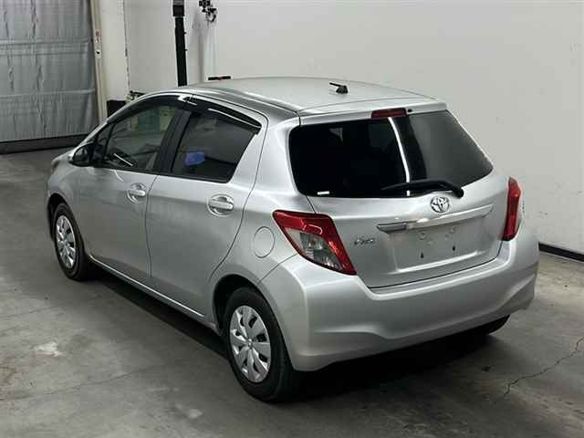 TOYOTA VITZ 2014
