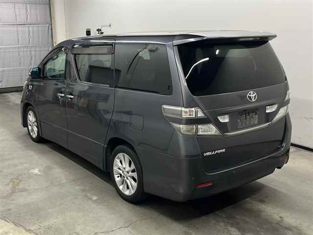TOYOTA VELLFIRE 2010