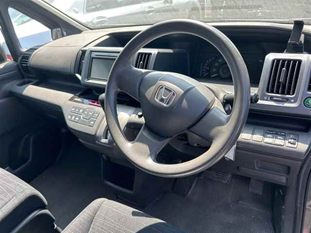HONDA STEP WAGON 2010
