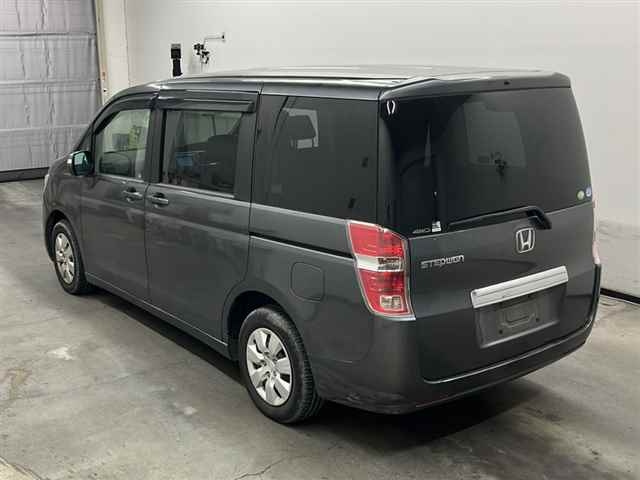 HONDA STEP WAGON 2010