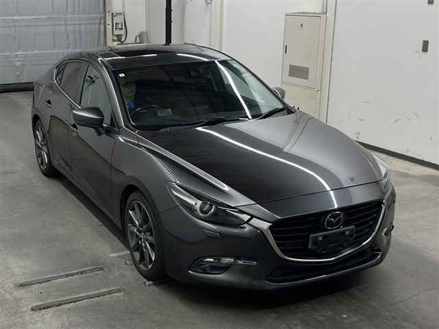 MAZDA AXELA 2017