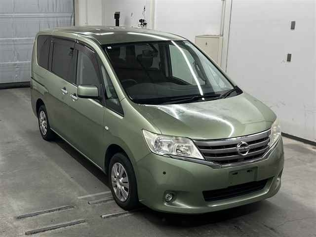 NISSAN SERENA 2011