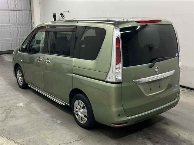 NISSAN SERENA 2011