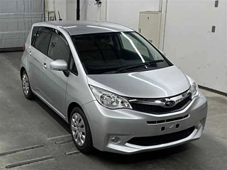 SUBARU TREZIA 2011