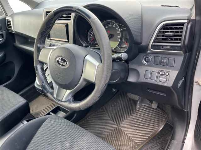 SUBARU TREZIA 2011