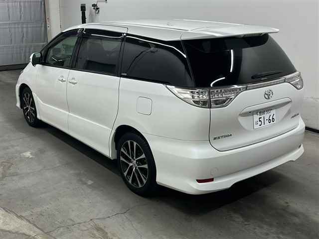 TOYOTA ESTIMA 2014
