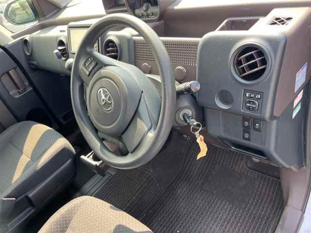 TOYOTA SPADE 2016