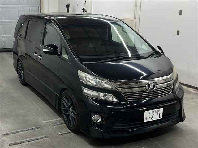 TOYOTA VELLFIRE 2013