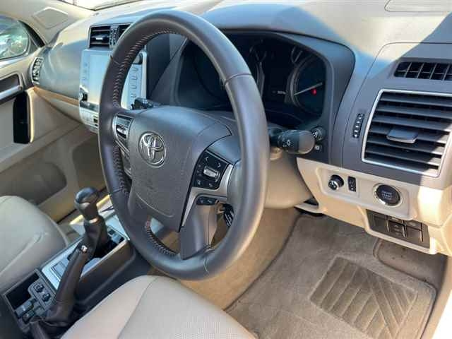 TOYOTA LAND CRUISER PRADO 2022