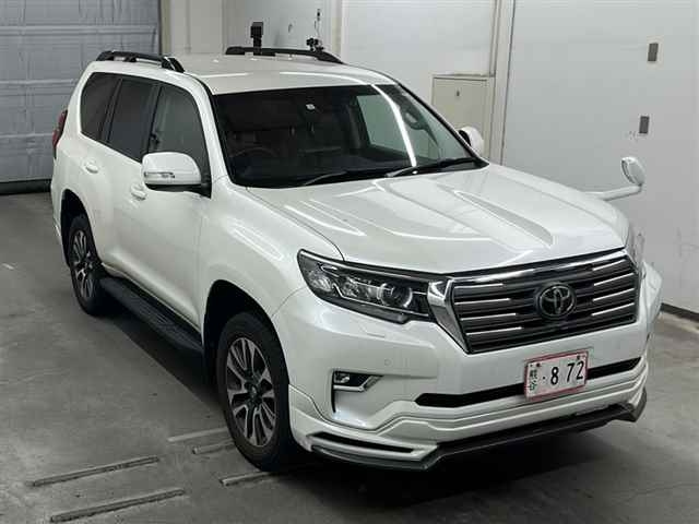 TOYOTA LAND CRUISER PRADO 2023
