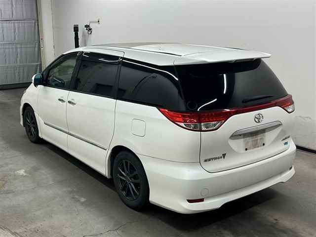 TOYOTA ESTIMA 2011