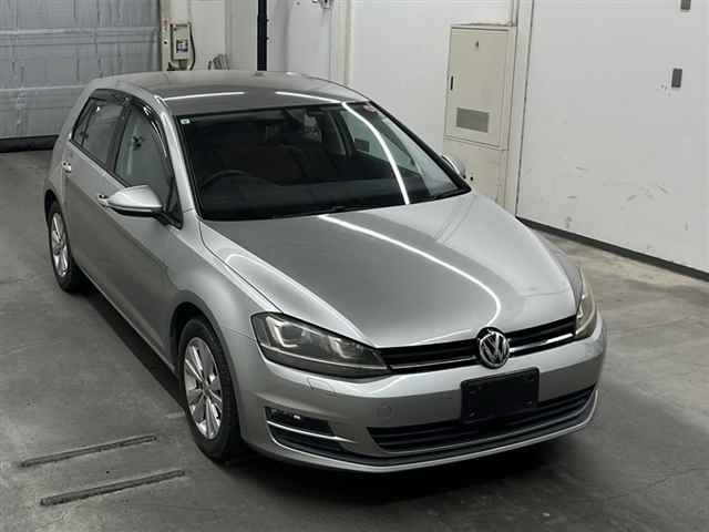 VOLKSWAGEN GOLF 2015