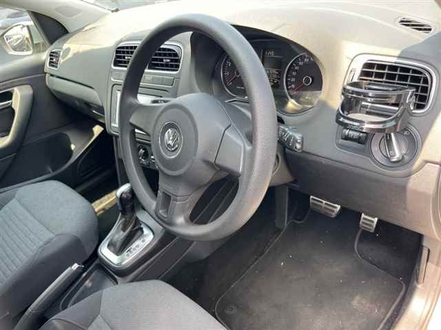 VOLKSWAGEN POLO 2011