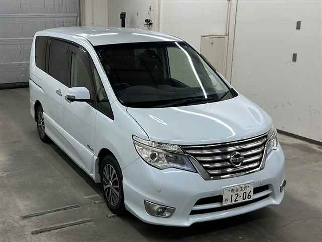 NISSAN SERENA 2014