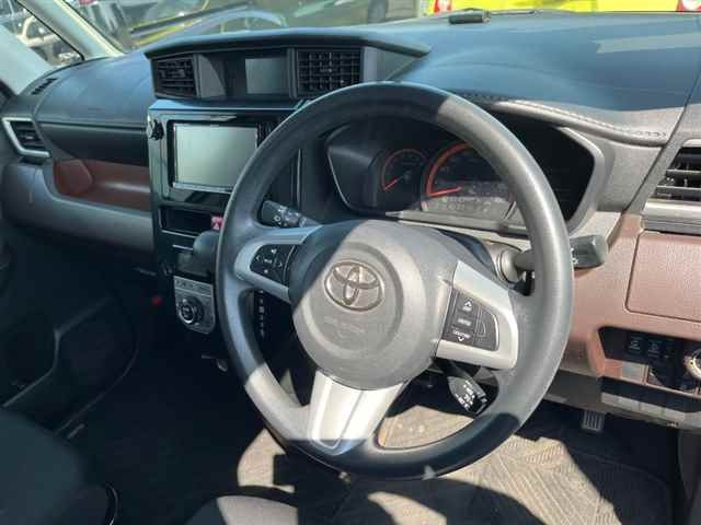 TOYOTA TANK 2016