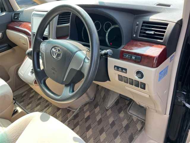 TOYOTA ALPHARD 2010