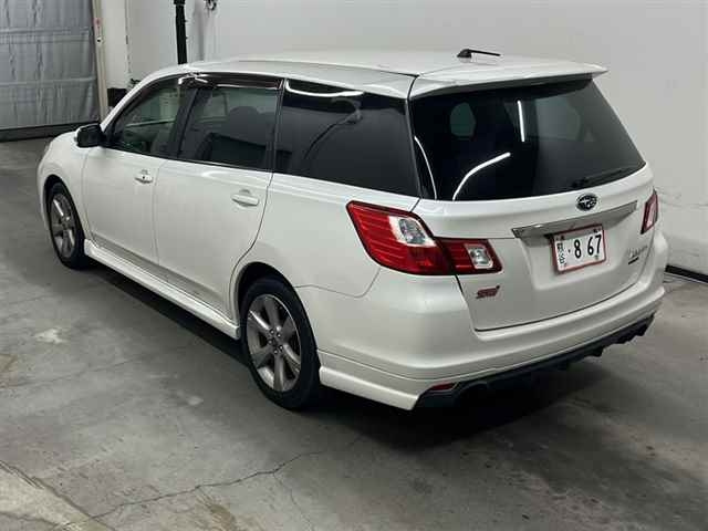 SUBARU EXIGA 2012