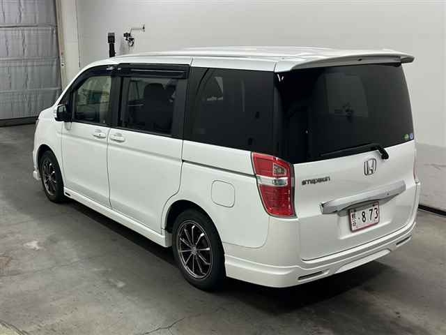 HONDA STEP WAGON 2012
