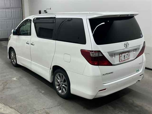 TOYOTA ALPHARD 2010