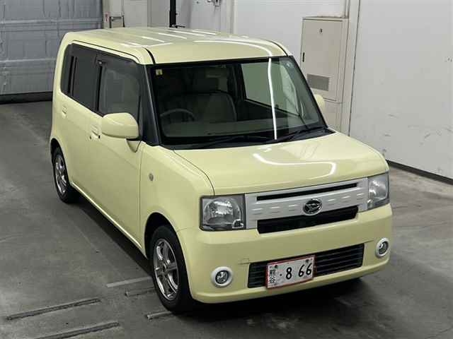 DAIHATSU MOVE CONTE 2014