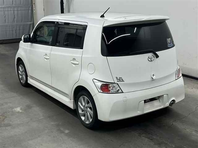TOYOTA BB 2008