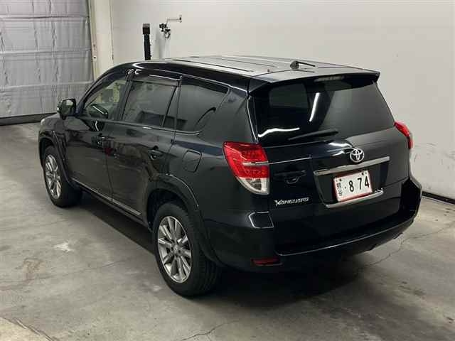 TOYOTA VANGUARD 2013