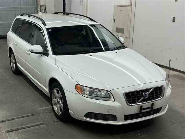 VOLVO V70 2009