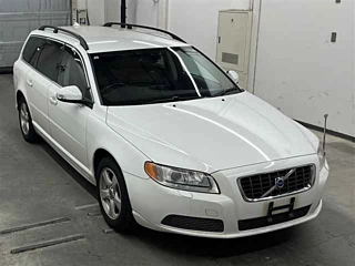 VOLVO V70 2009