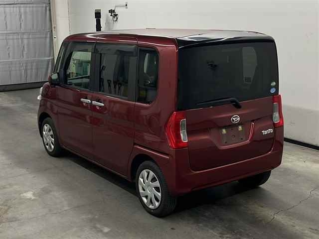 DAIHATSU TANTO 2017