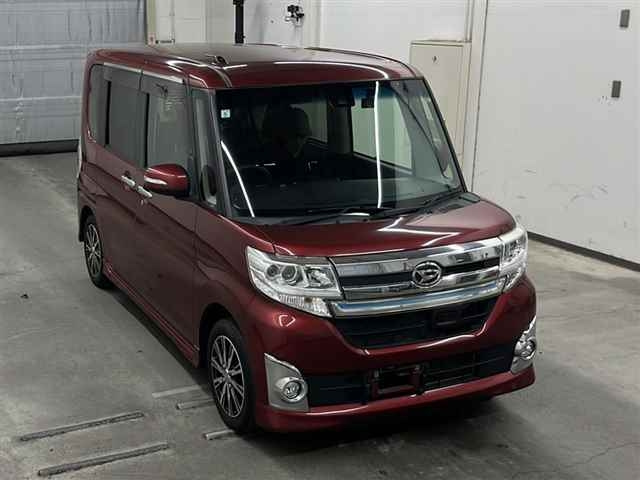 DAIHATSU TANTO 2015