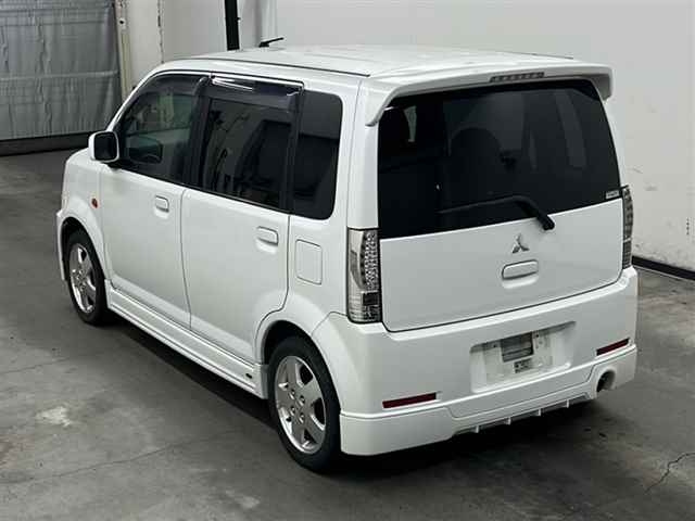 MITSUBISHI EK SPORTS 2010