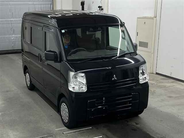 MITSUBISHI MINICAB VAN 2020