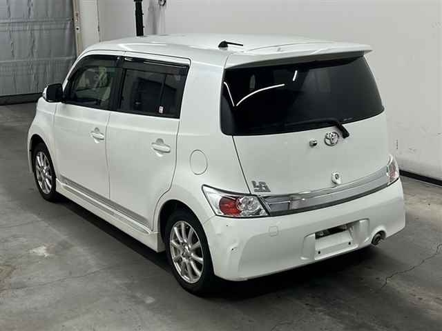 TOYOTA BB 2014